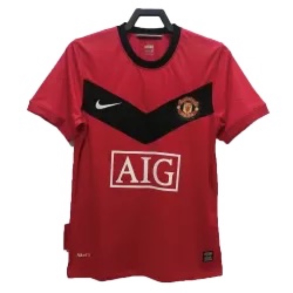 Manchester United Vintage Football/Soccer Jerseys - Picture 1 of 3